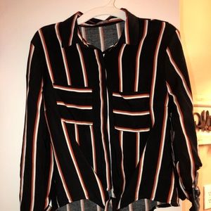 Charlotte Russe Button down Crop